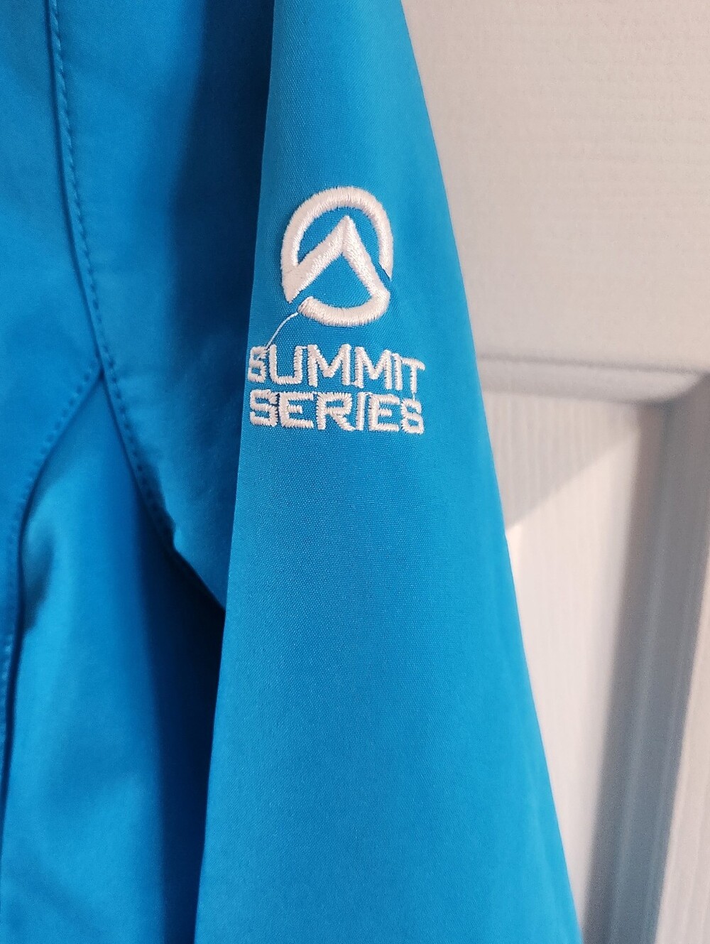 North Face Summit Series Jacket - Picture 3 of 6